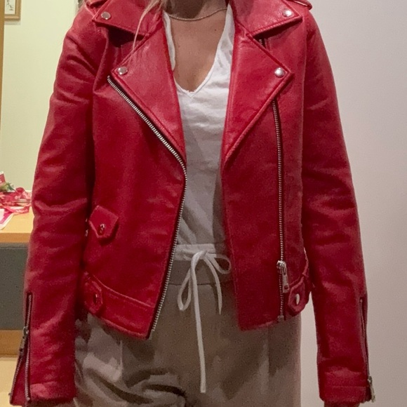 MNG Retro faux leather jacket
Used in good condition - Picture 2 of 3